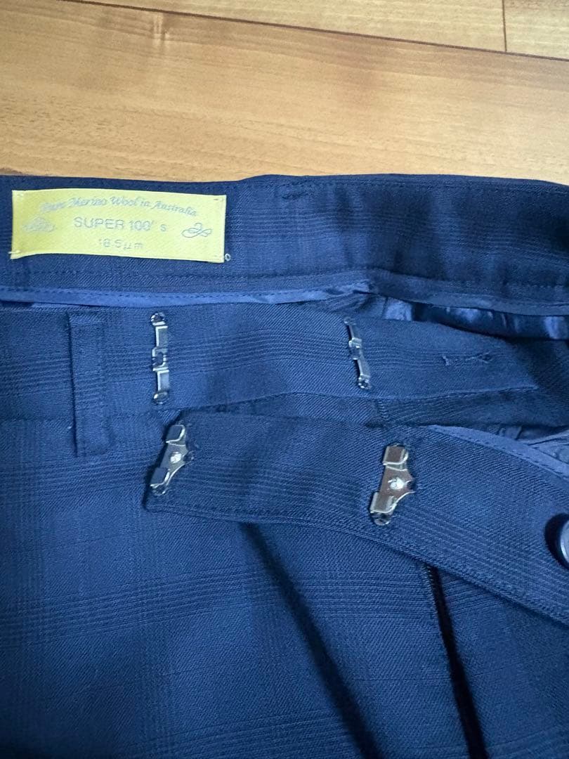 スーツ・フォーマル・ドレス mi.k