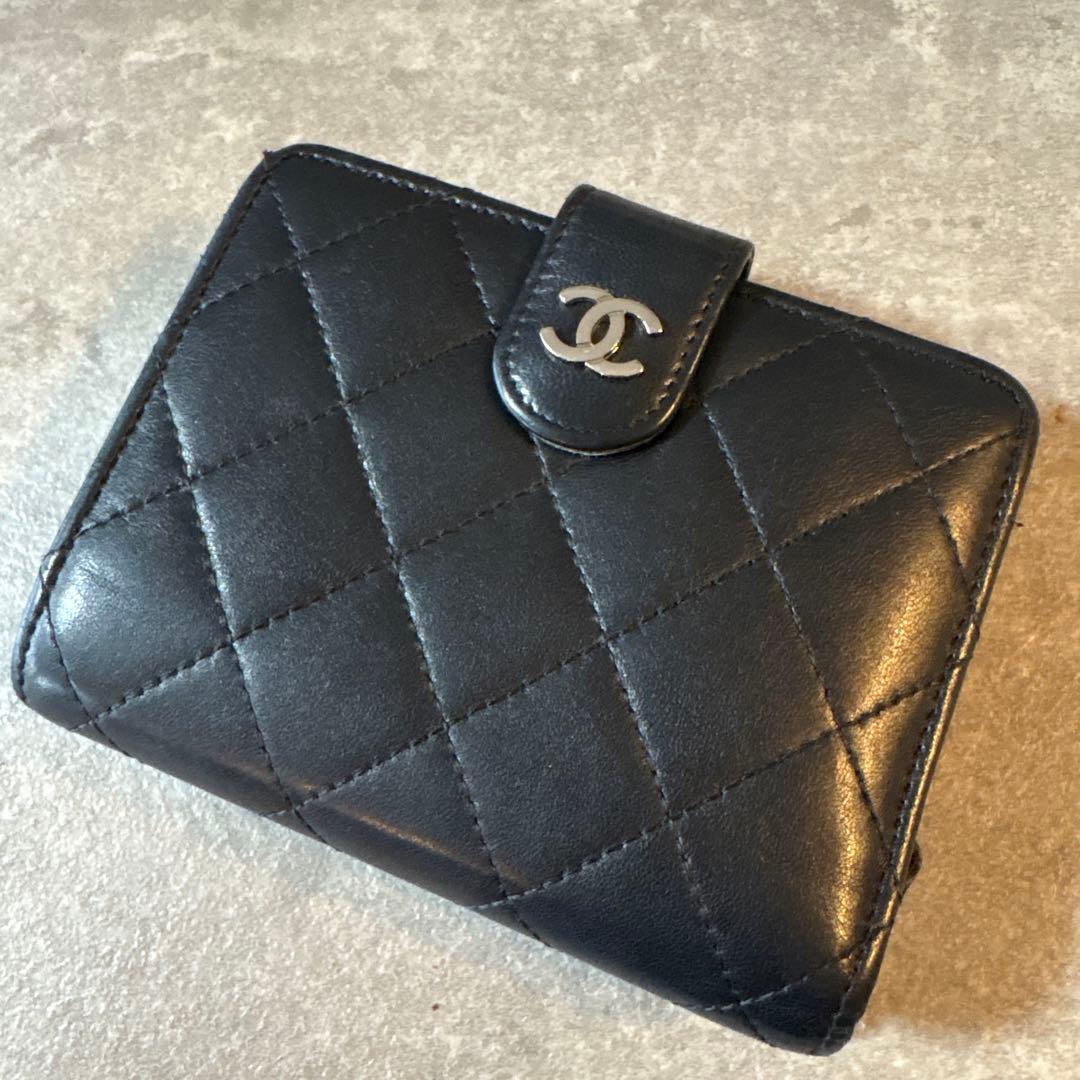 CHANEL マトラッセ　ラムスキン　財布