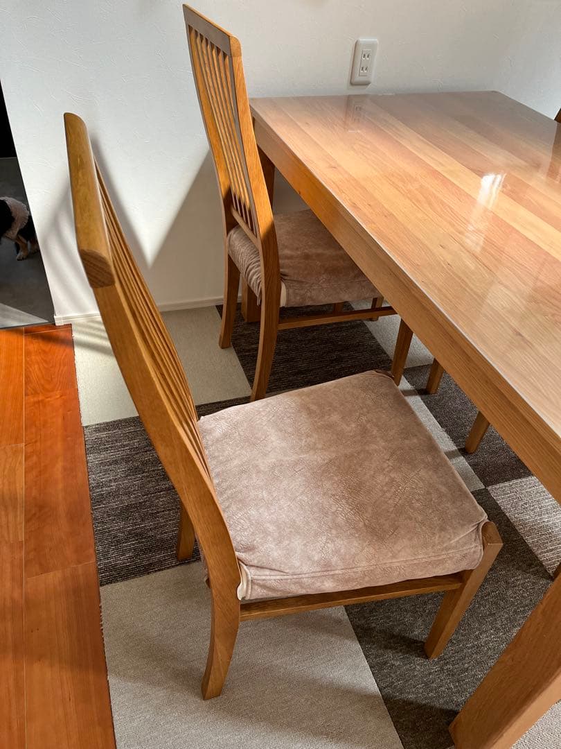 使用期間　２年　東京インテリア　木製ダイニングテーブル