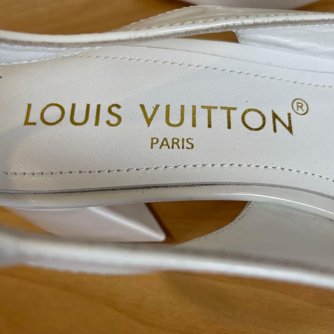 ルイヴィトン　エナメル　スクエアトゥパンプス　シェイクライン　ホワイト　36