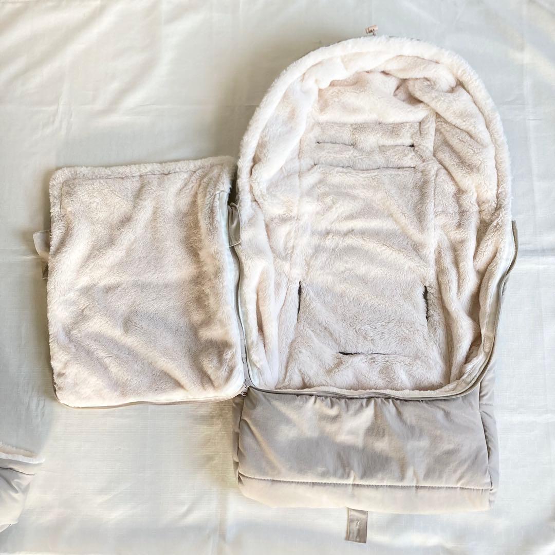 美品♦︎直営店限定販売の特別カラー♦︎エアバギー　トップライン フットマフ　双子2点