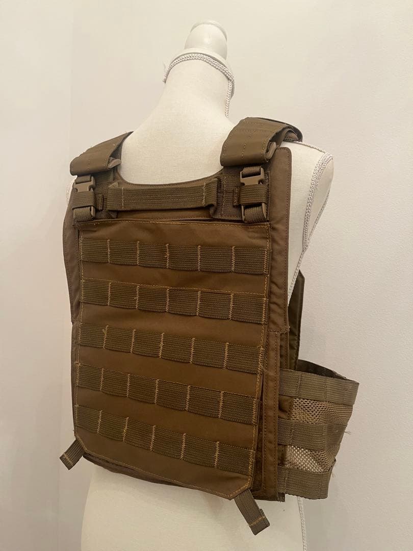 実物　LBX 4020 コスタ　プレートキャリア　コヨーテブラウン　LBT