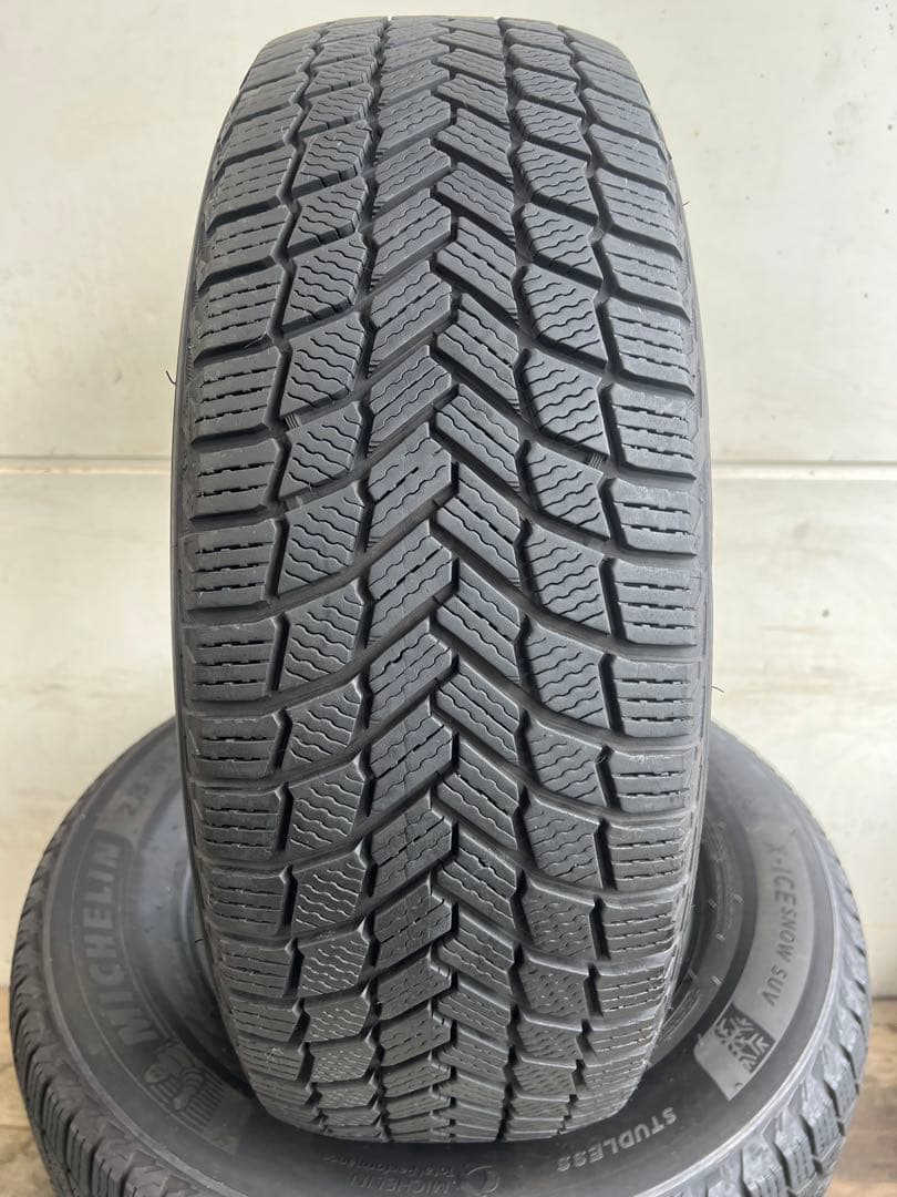 送料込み235/65R17Michelin x-ICE  4本セット