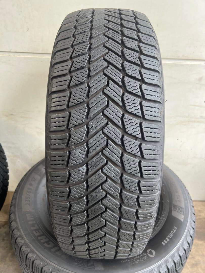 送料込み235/65R17Michelin x-ICE  4本セット
