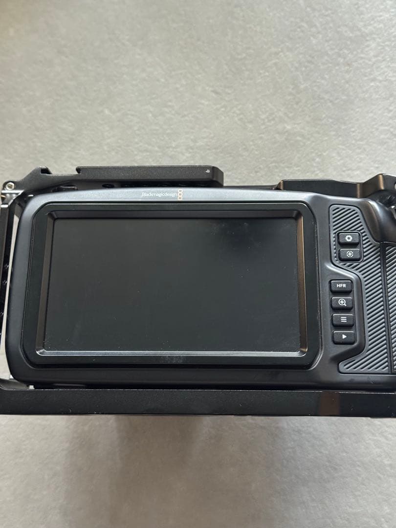 Blackmagic 6K ビデオカメラ 本体 SmallRigケージ付き