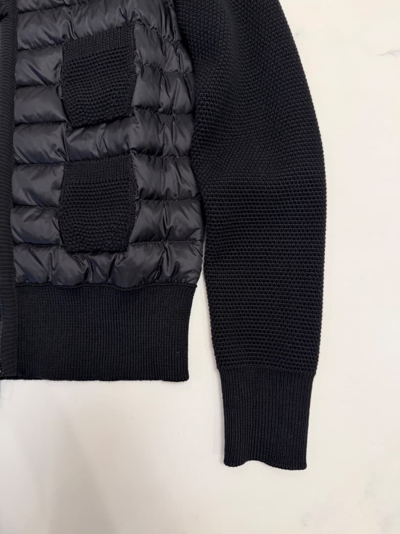 Moncler レディースダウンジャケット