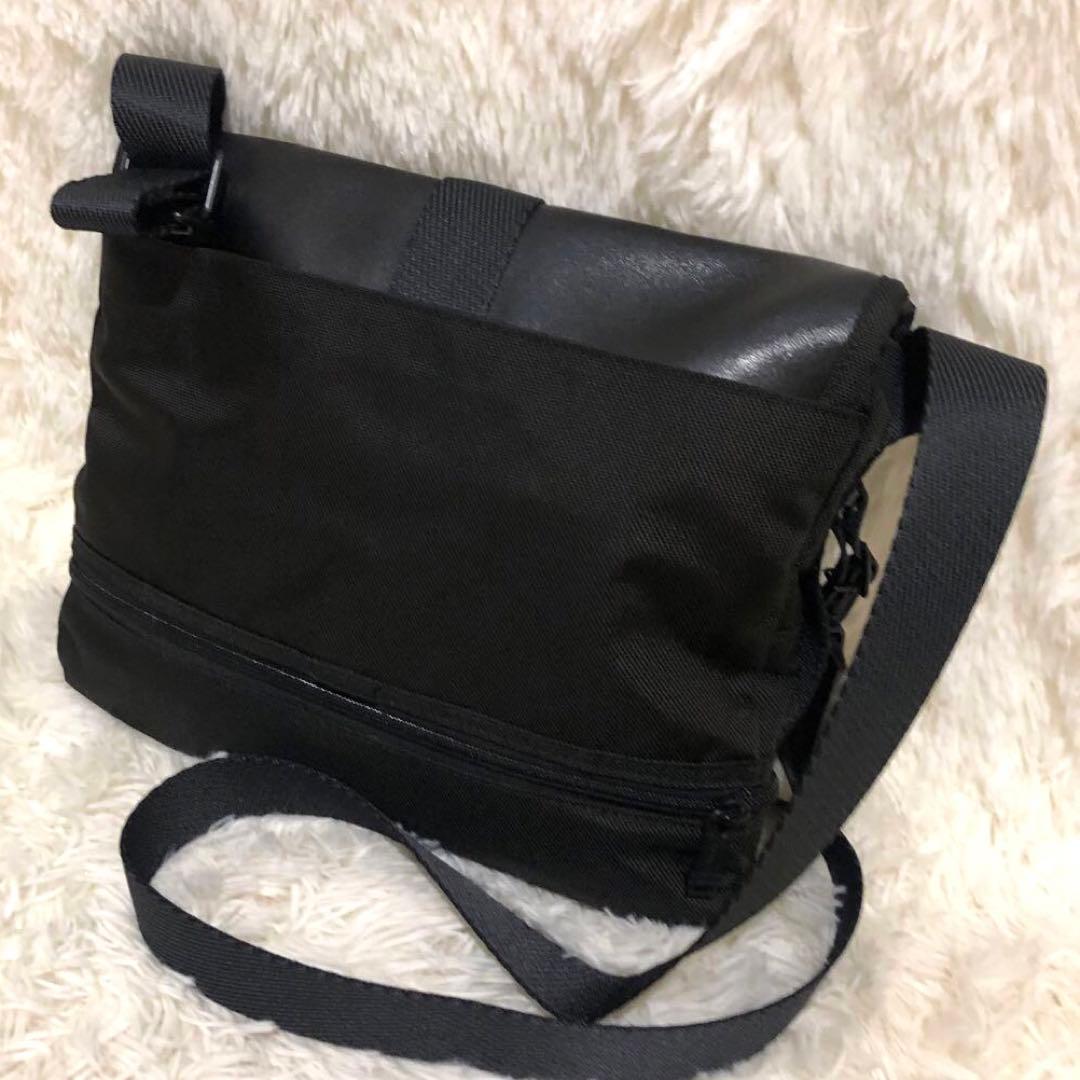 未使用級✨トゥミ　エクスパンダブル ショルダーバッグ 232371D 黒