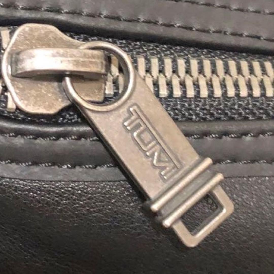 未使用級✨トゥミ　エクスパンダブル ショルダーバッグ 232371D 黒