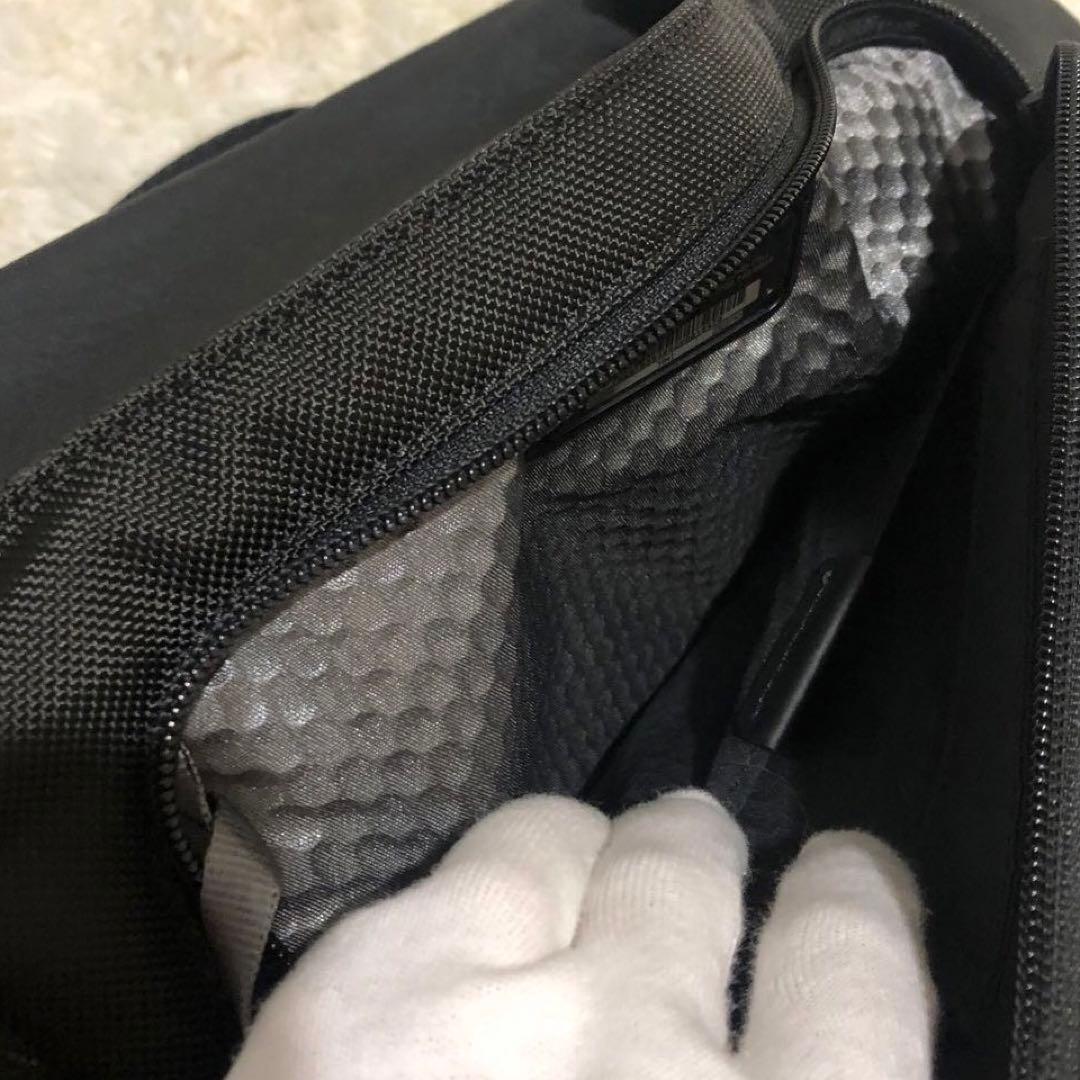 未使用級✨トゥミ　エクスパンダブル ショルダーバッグ 232371D 黒