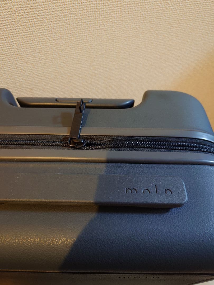 moln スーツケース small チャコール