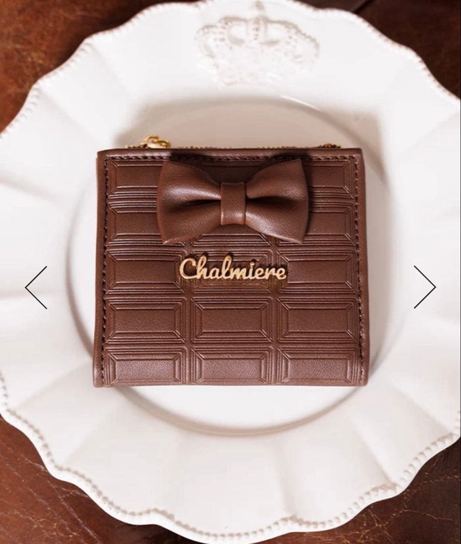 axes femme Chalmiere チョコレート二つ折り財布（茶）