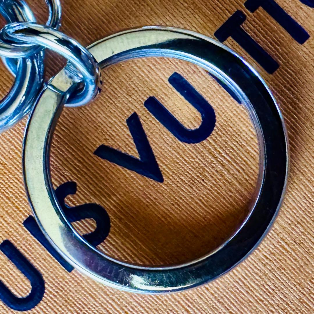 LOUIS VUITTON ポルトクレ•ベリー キーホルダー&キーリングチャーム