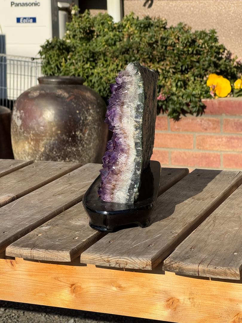 アメジスト置物 黒色台座付き 紫水晶 縁起物 パワーストーン