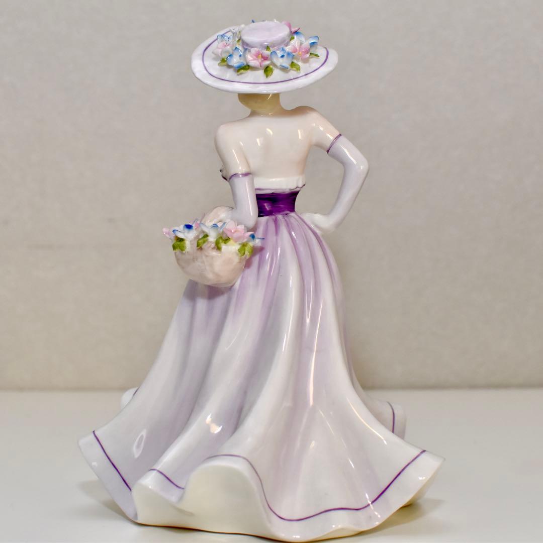 COALPORT　紫と白の女性像 置物