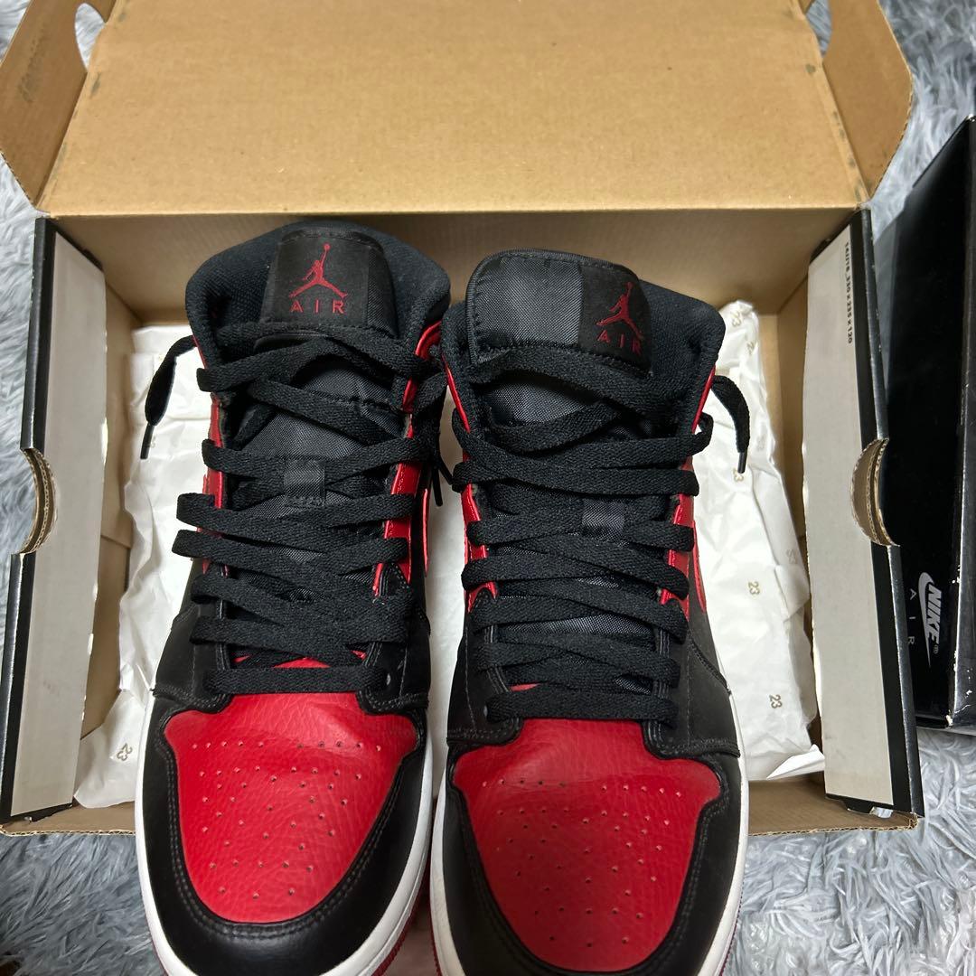 Nike Air Jordan 1 ミッド