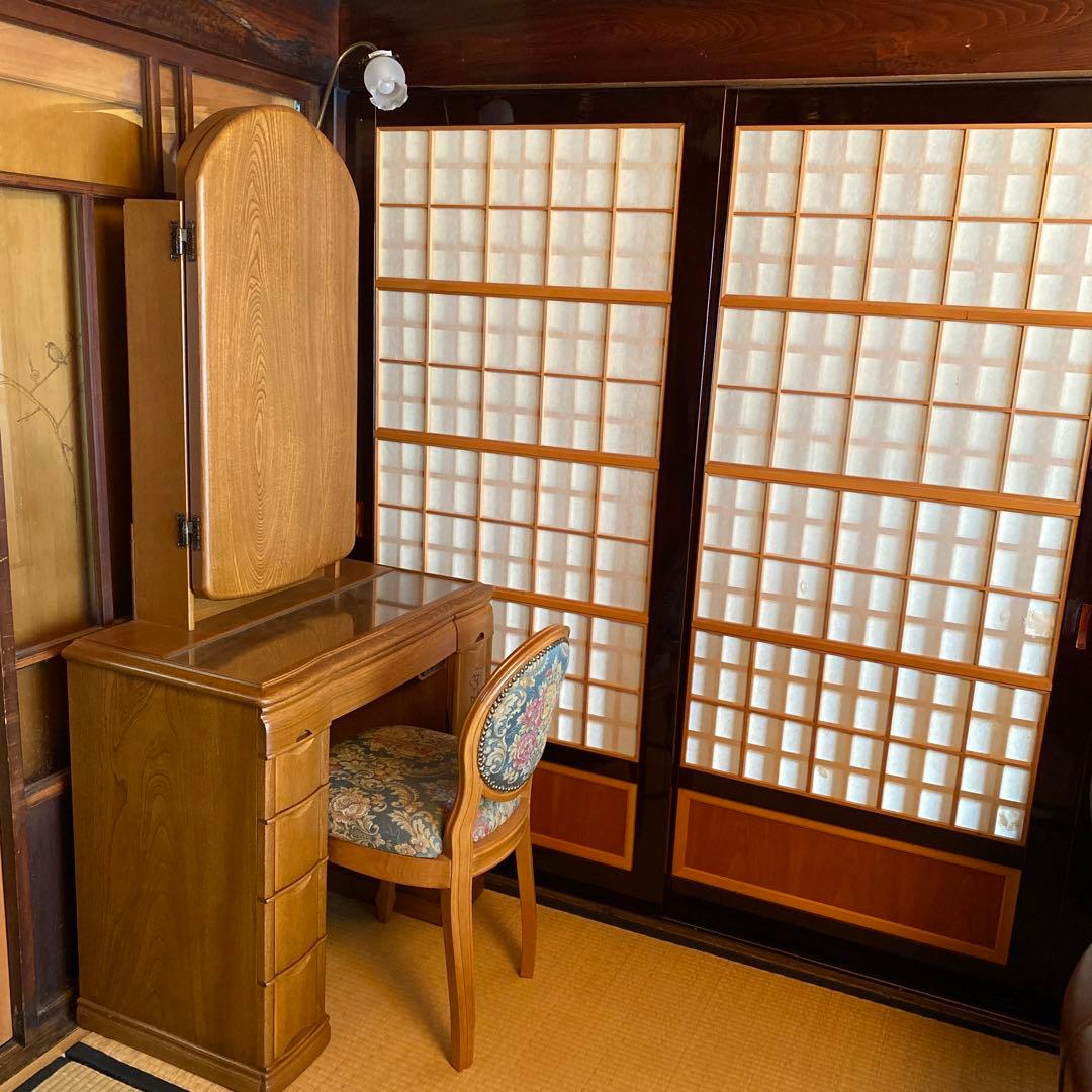 飛騨家具　ドレッサー　三面鏡　飛騨の匠　デザイン賞受賞