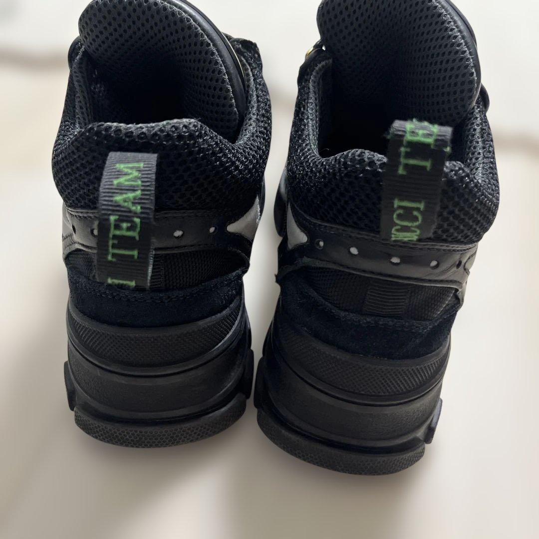 GUCCI スニーカー　シー