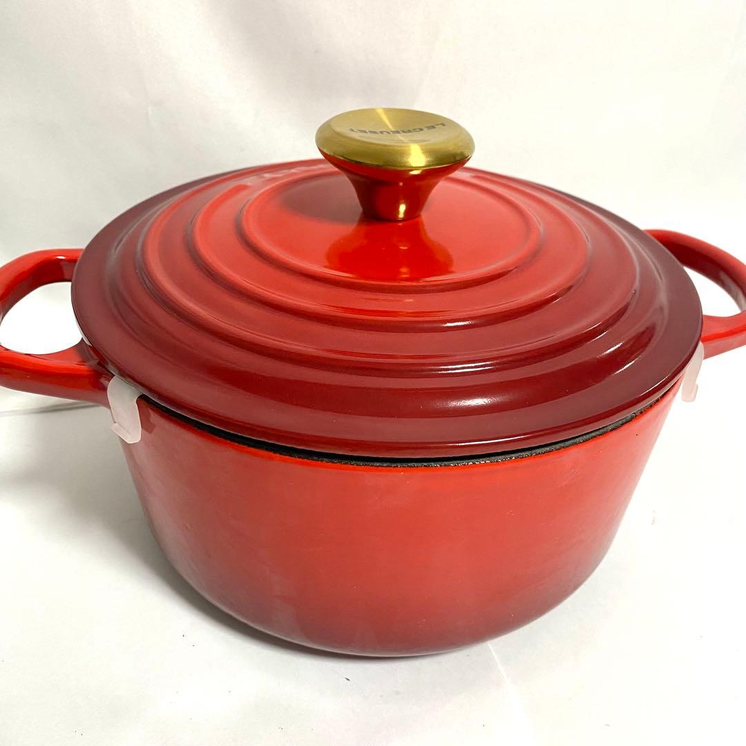 ル・クルーゼ ココットロンド 両手鍋 18cm レッド ゴールドツマミ