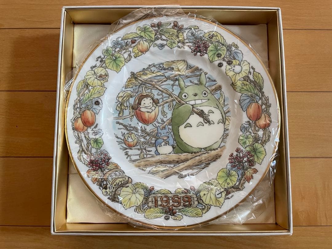 【未使用、希少】ジブリ　となりのトトロ　イヤリープレート　1999年