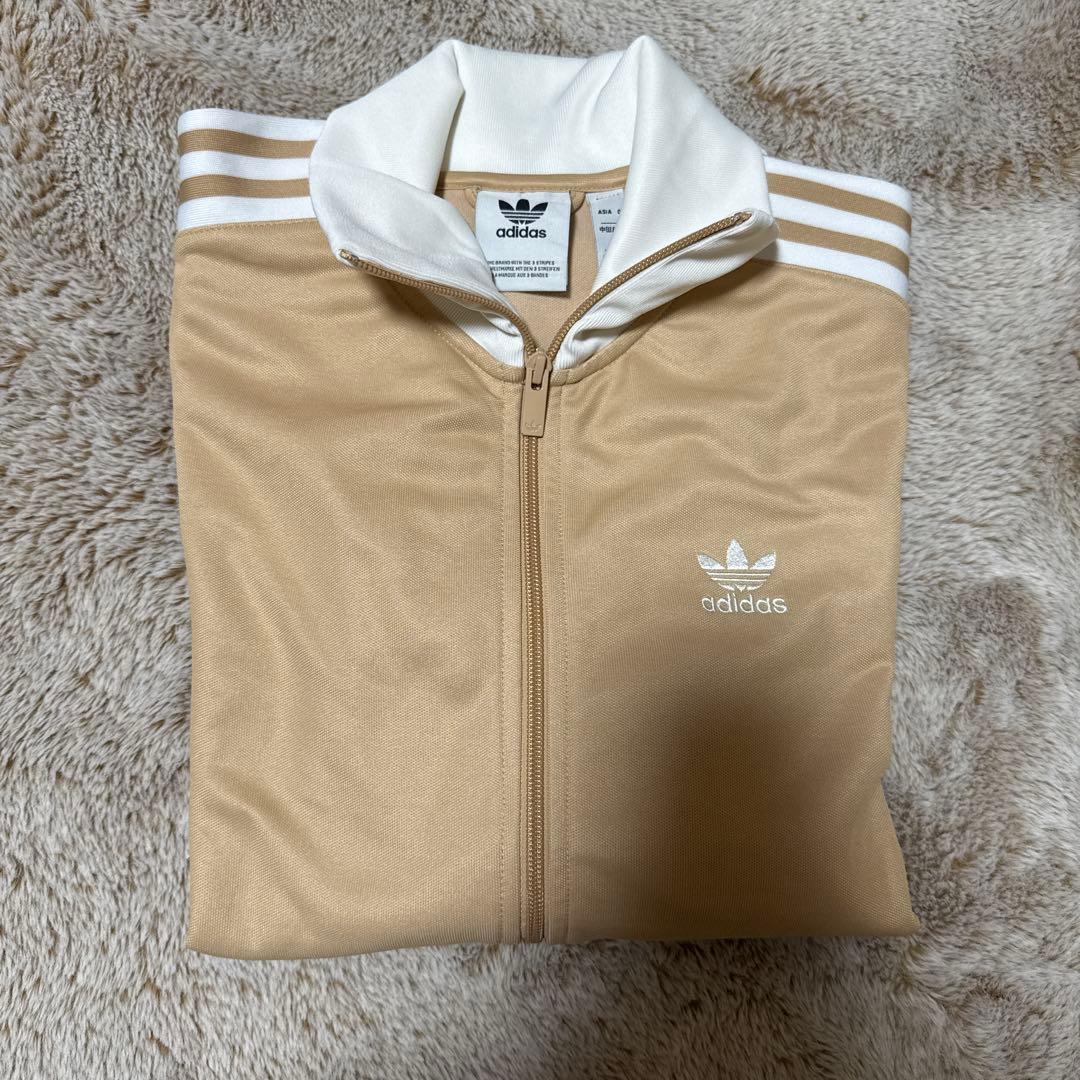 adidas トラックジャケット　公式