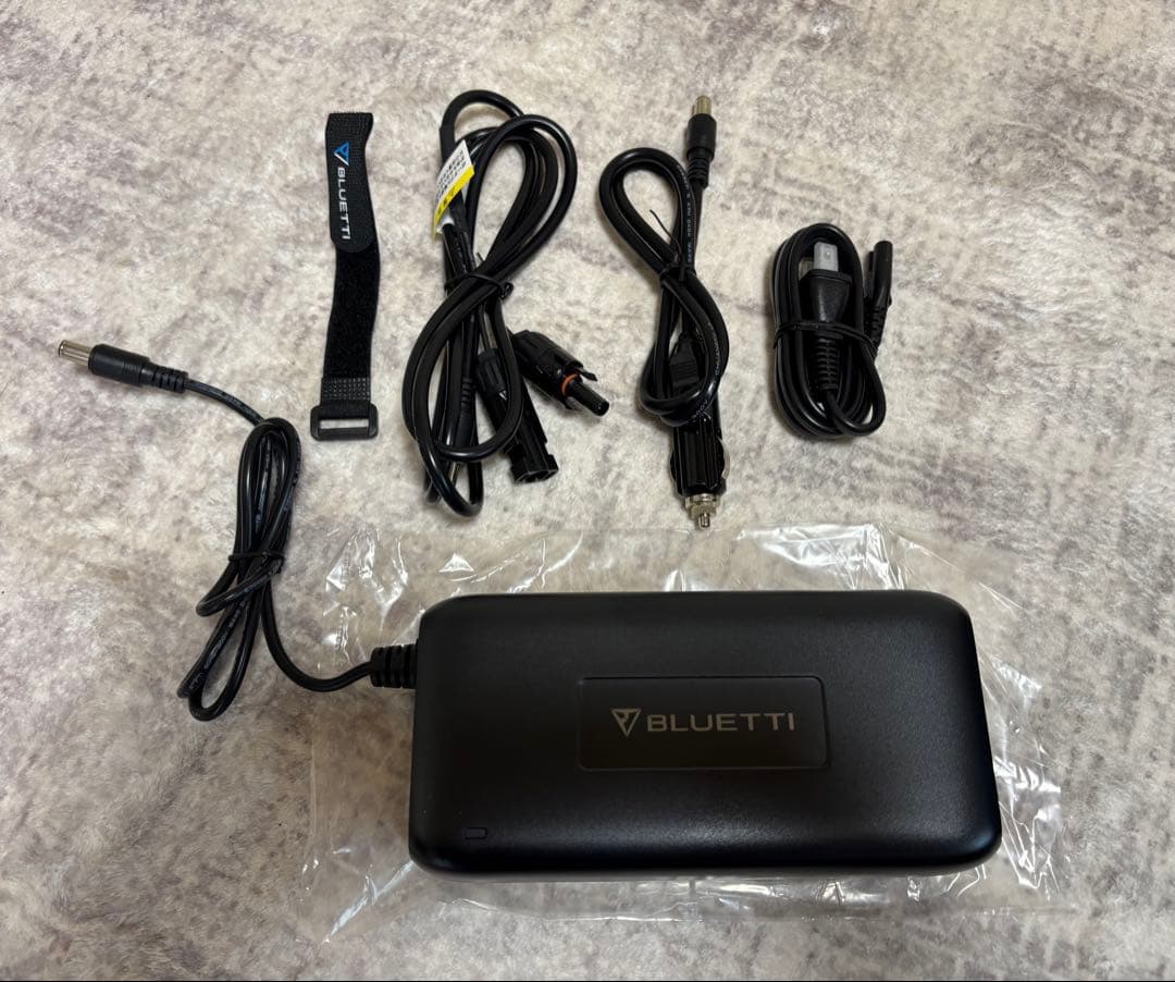 （確認のみ。未使用美品）BLUETTI ポータブル電源 EB70 716Wh