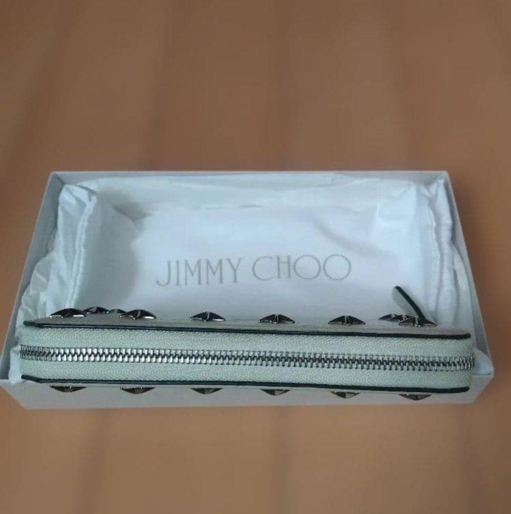 【新品】半額以下 JIMMYCHOO カーナビー長財布 プレゼント