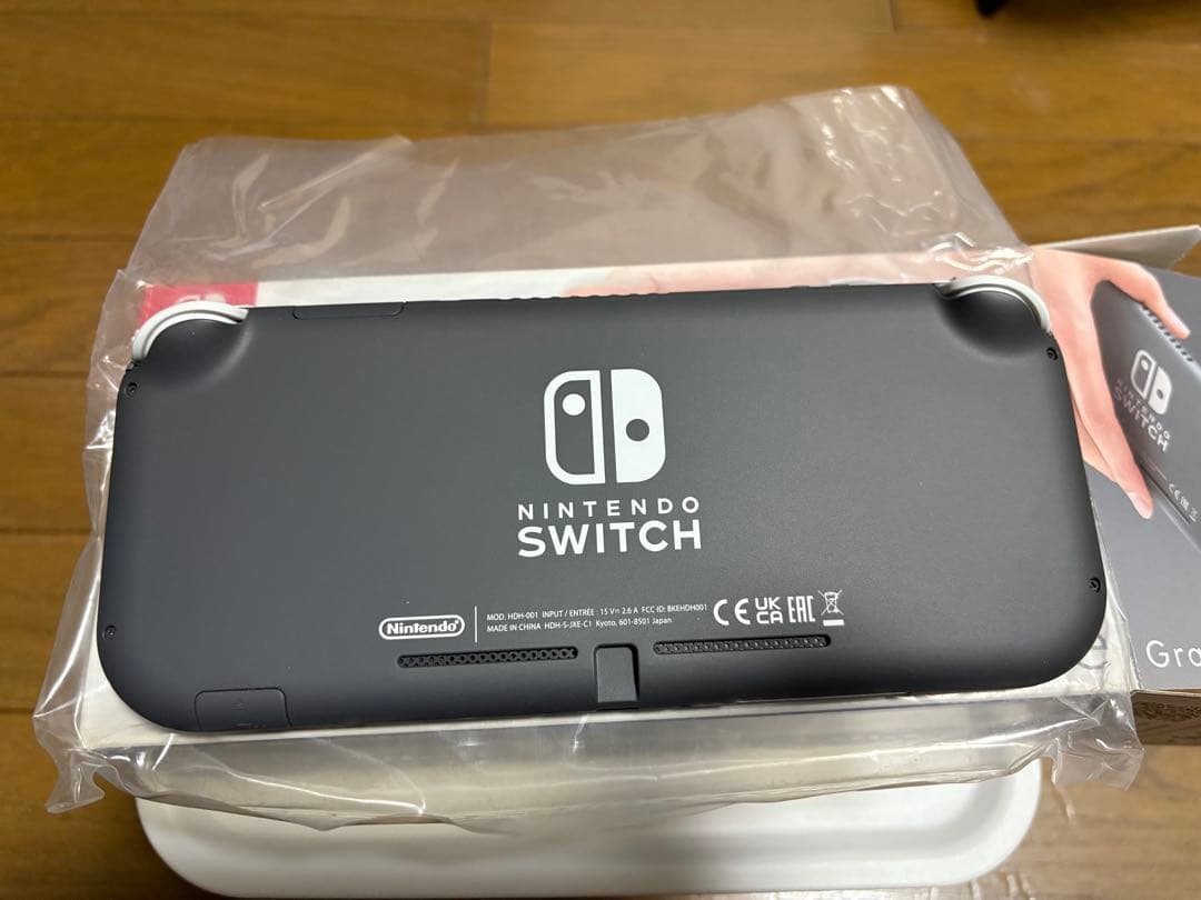 Nintendo Switch Lite（グレー）ほぼ未使用 新品ハードカバー付