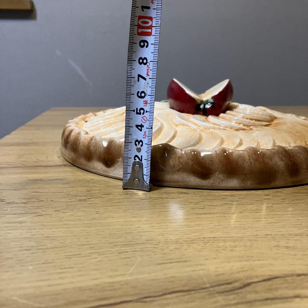 セラミカ　アップルパイ柄の容器