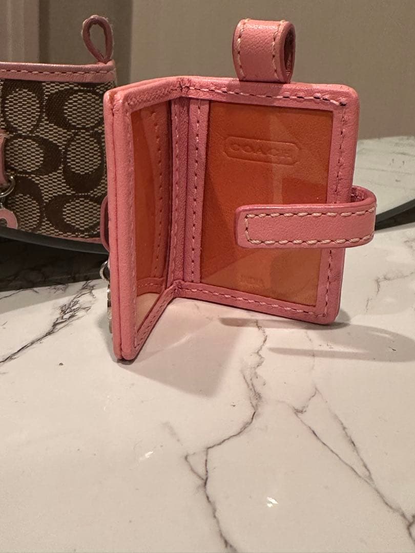 COACH（コーチ） シグネチャー フォトフレーム バッグチャーム