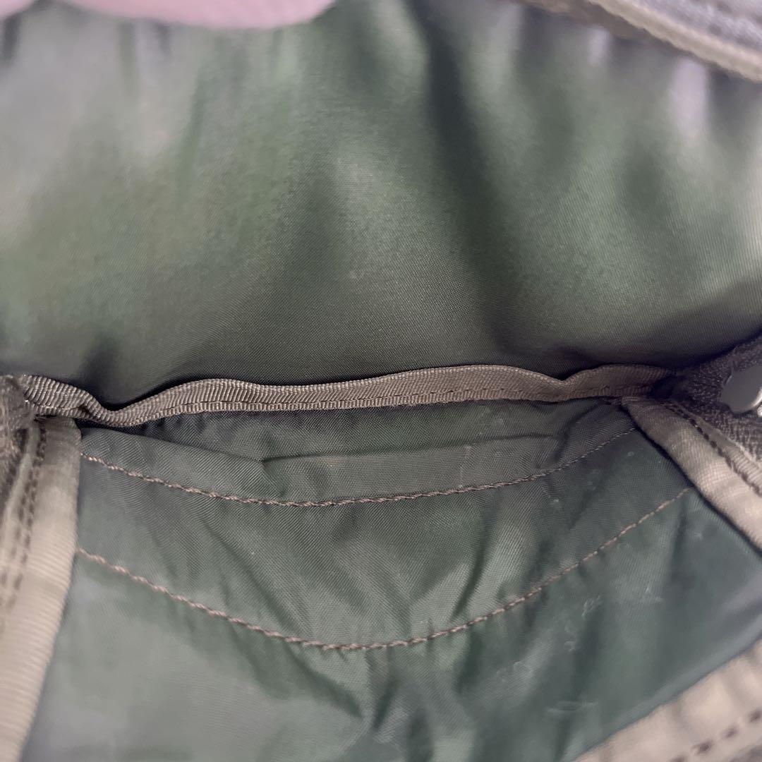 PORTER ポーター　三つ折り財布　カプセル　ロゴ　モスグリーン　ナイロン