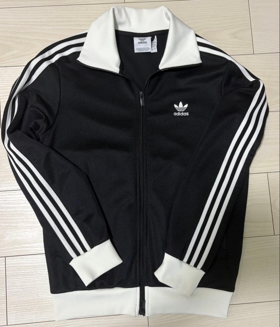adidas 3本ライン ジップアップジャケット