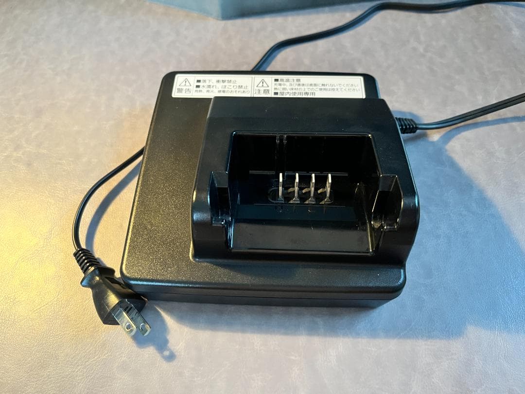 パナソニック　電動自転車バッテリー充電器　NKJ075Z1