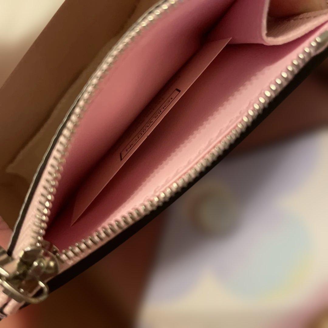 LOUIS VUITTON 春夏限定ポルトフォイユ