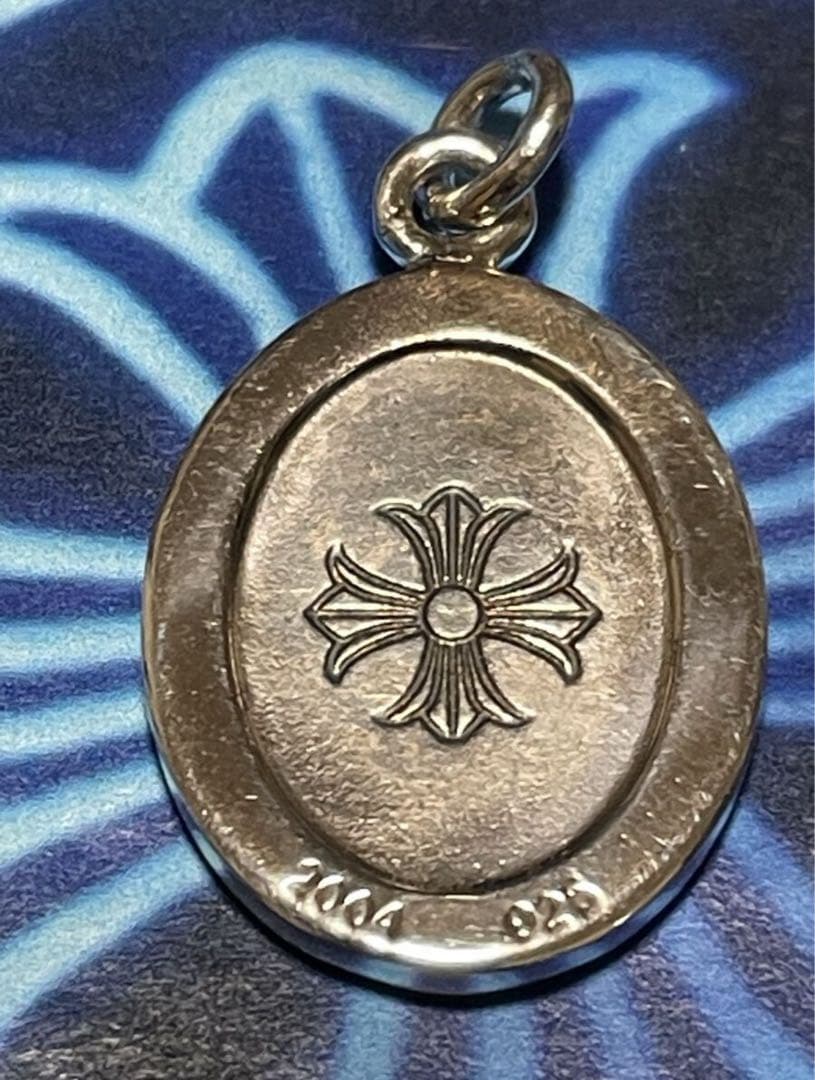 クロムハーツ　エンジェルメダルオーバルV2 シルバー925 ダイヤ　パヴェ