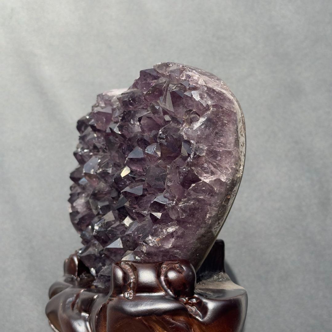 ウルグアイ産❣️天然石 アメジストのハート　置物　台座付きG.215