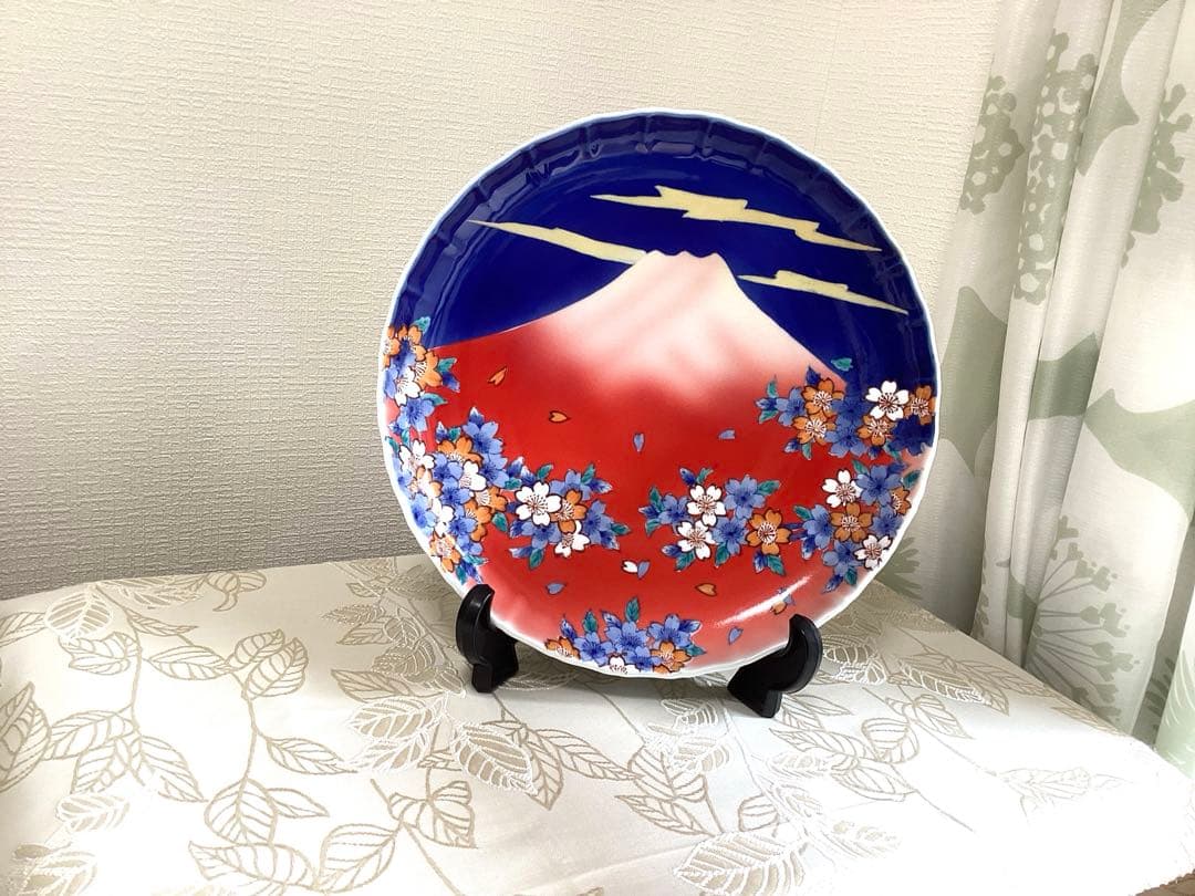 有田焼き　華山　赤富士飾り皿 直径30cm
