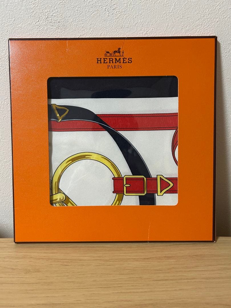 箱開封済未使用　HERMES エルメス スカーフ