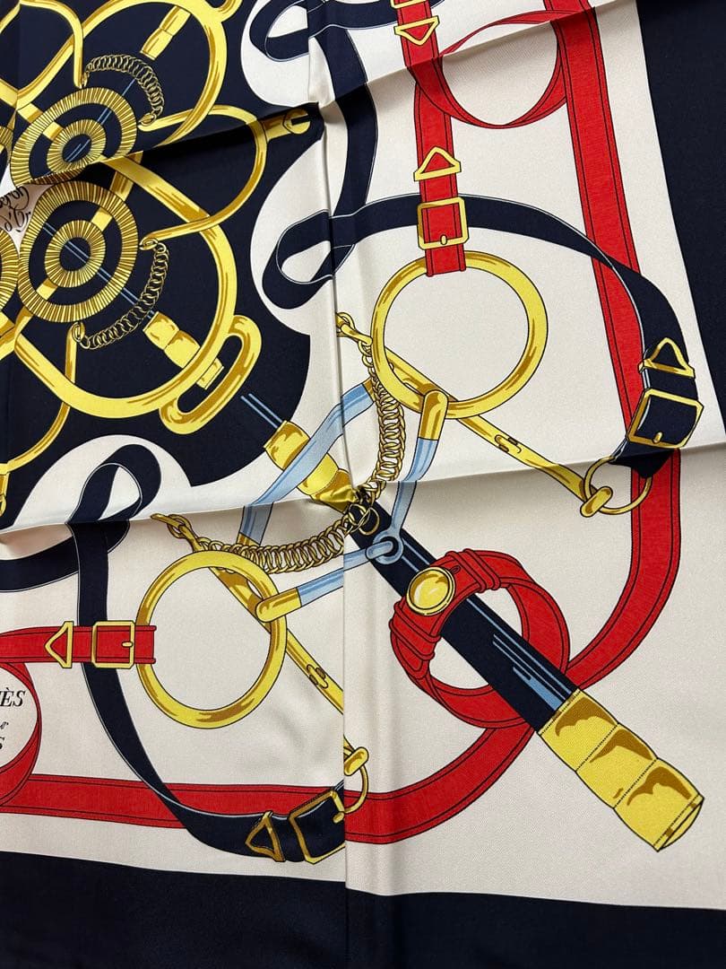 箱開封済未使用　HERMES エルメス スカーフ