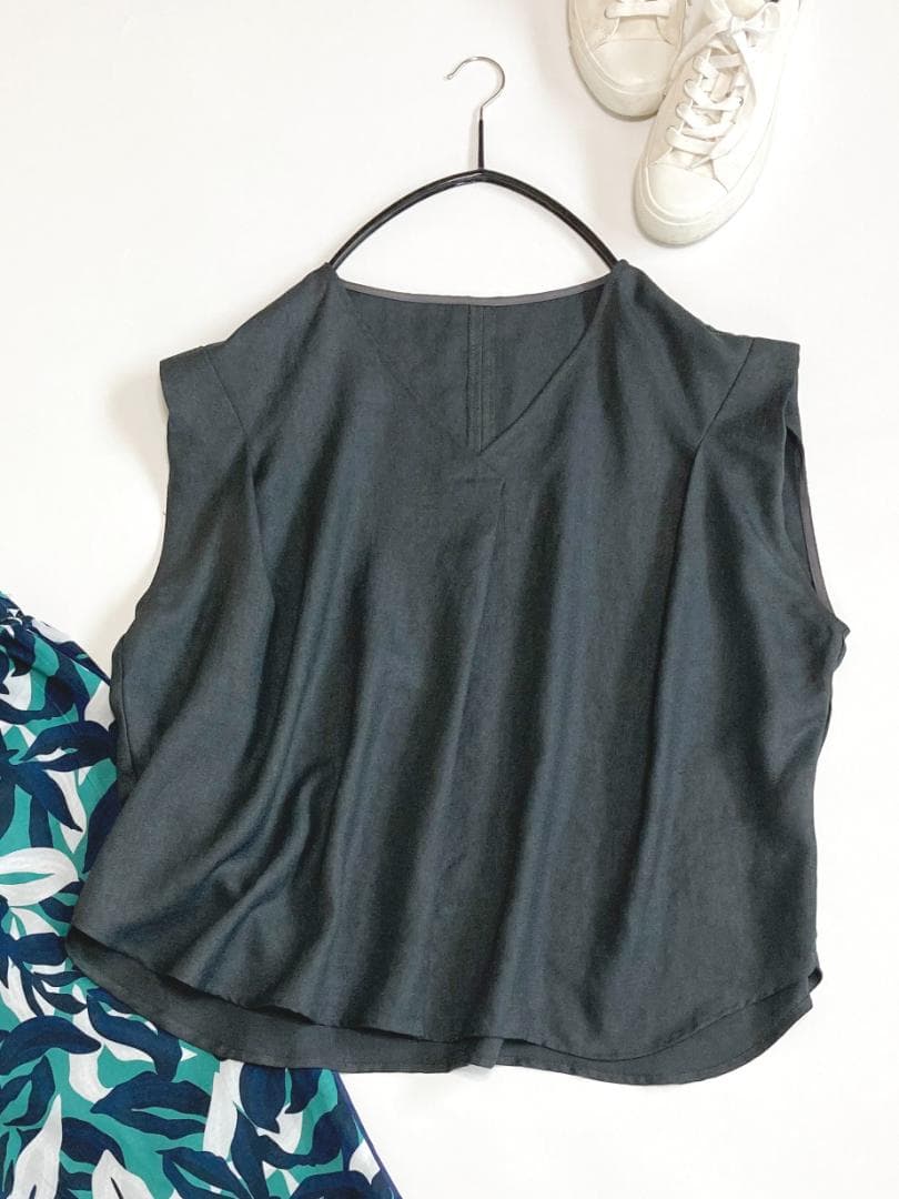 新品未使用♪BEARDSLEYビアズリー上品24SS麻調合繊フレンチブラウス♪