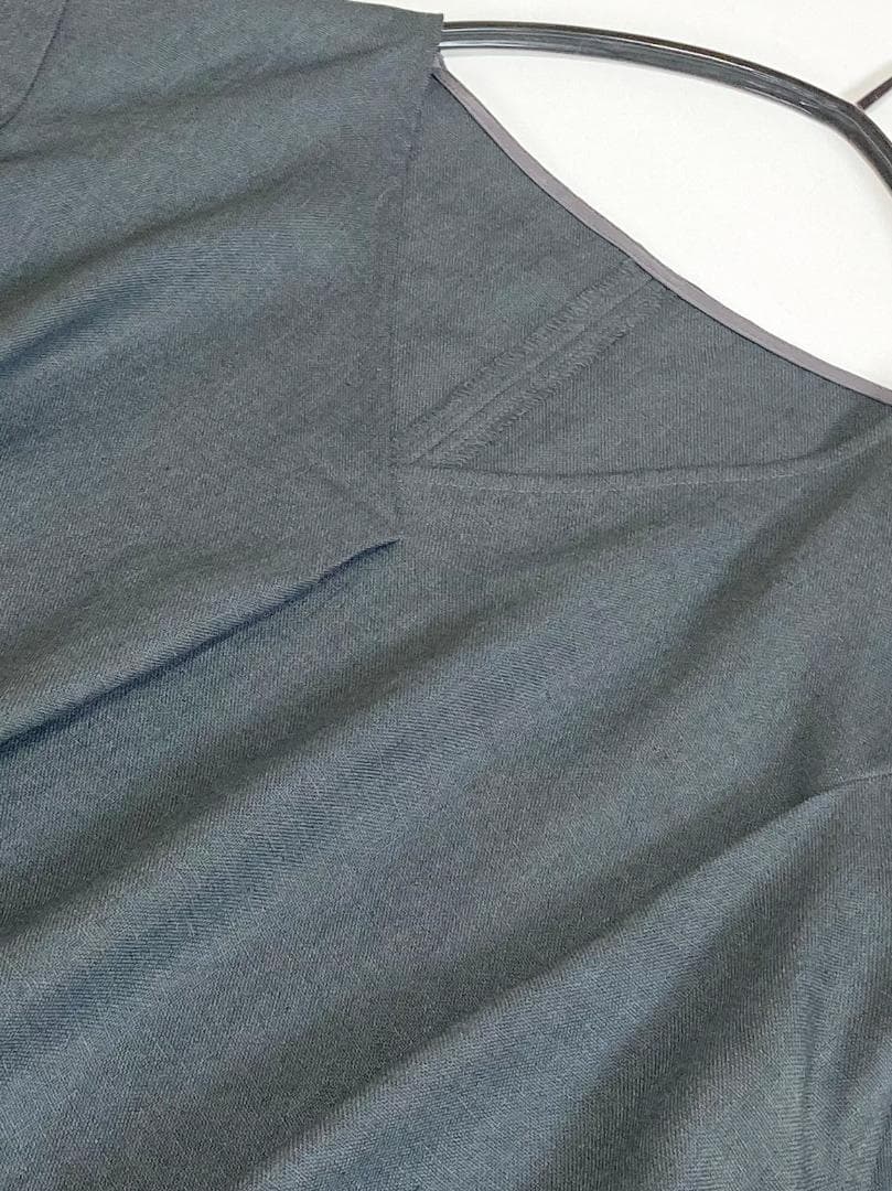 新品未使用♪BEARDSLEYビアズリー上品24SS麻調合繊フレンチブラウス♪