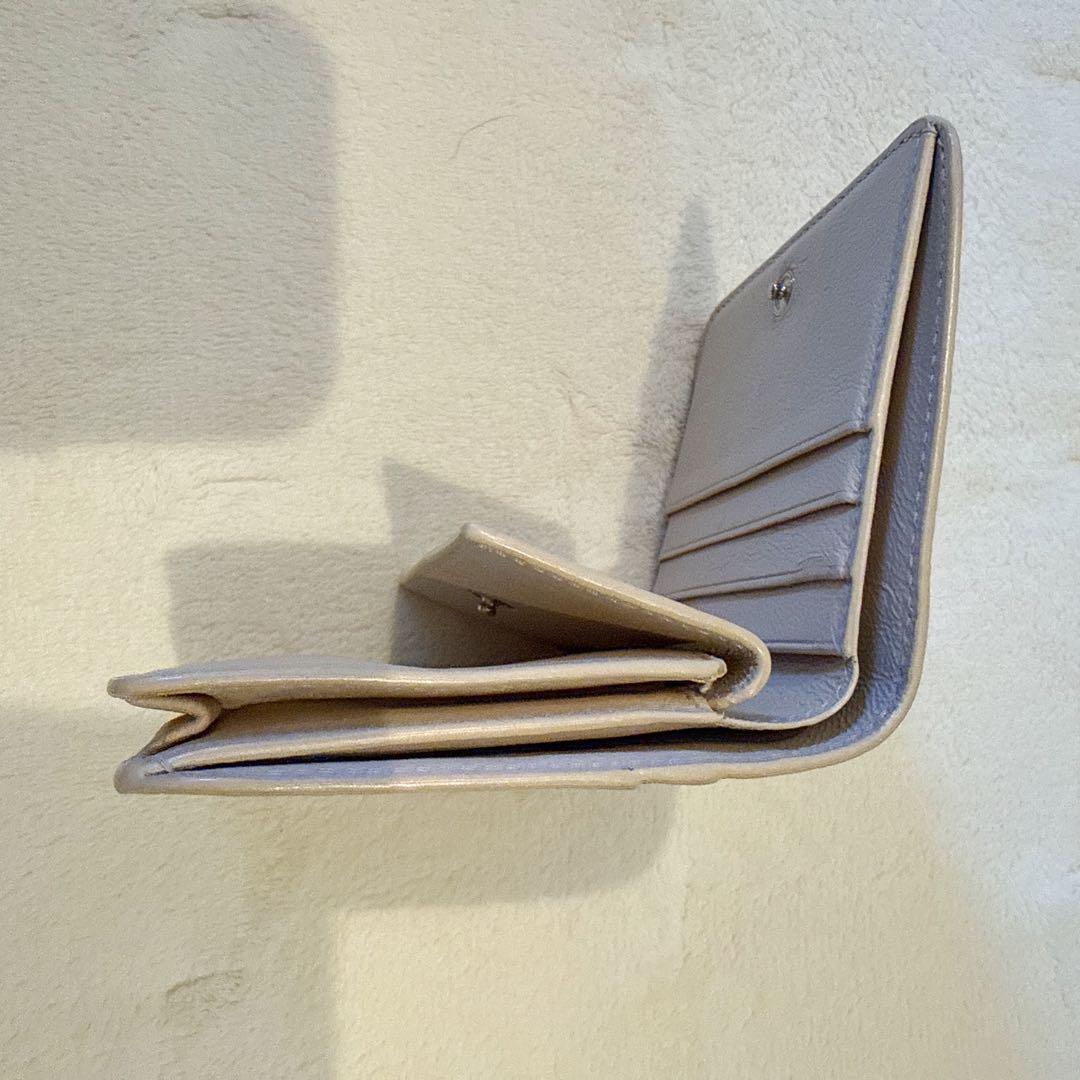 バレンシアガ　二つ折り財布　ベージュ