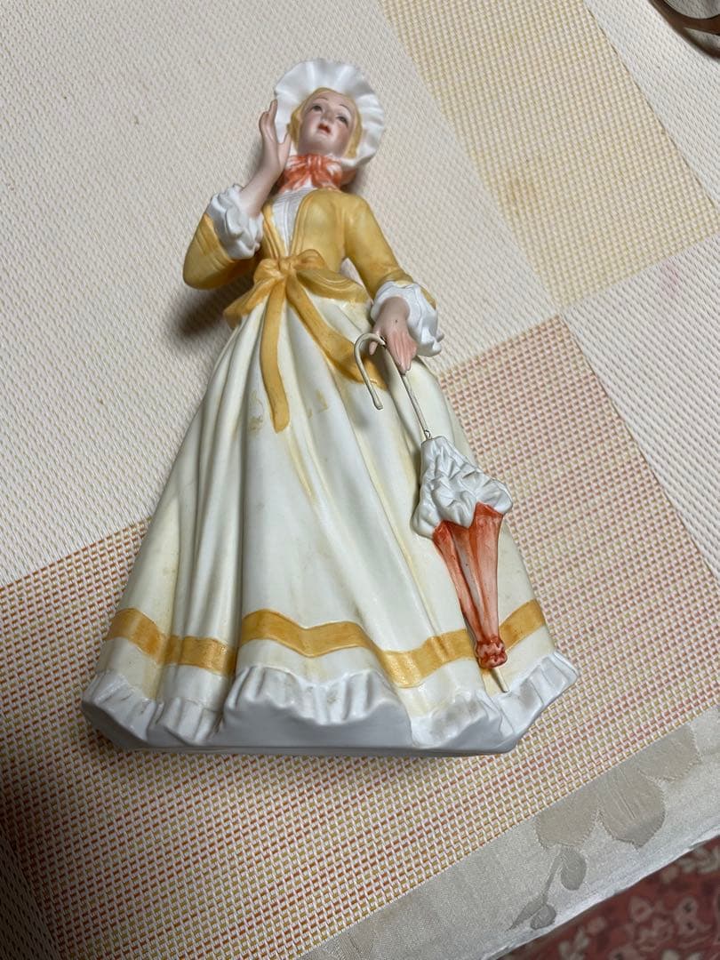 ロココ様式 陶磁器 置物 3体