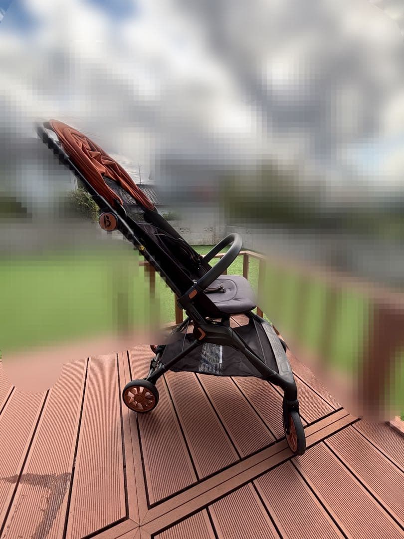 西松屋　シンコンパクトベビーカーβ