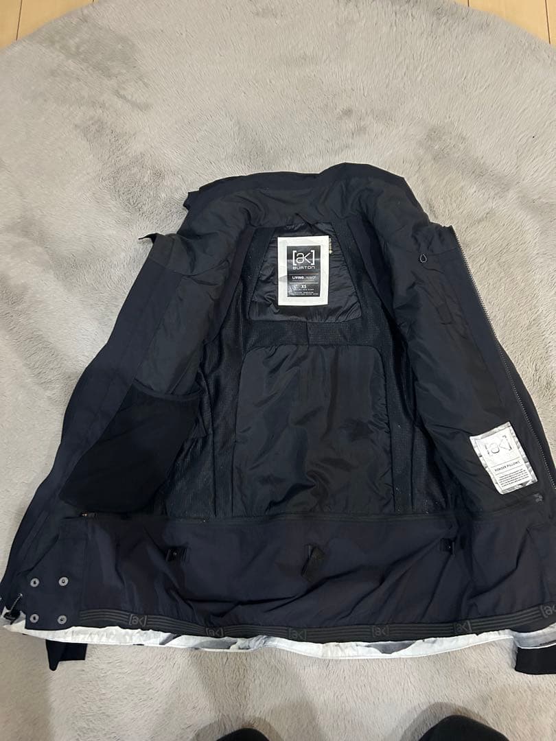 BURTON ak GORE-TEX ジャケット レディース　定価59,400円
