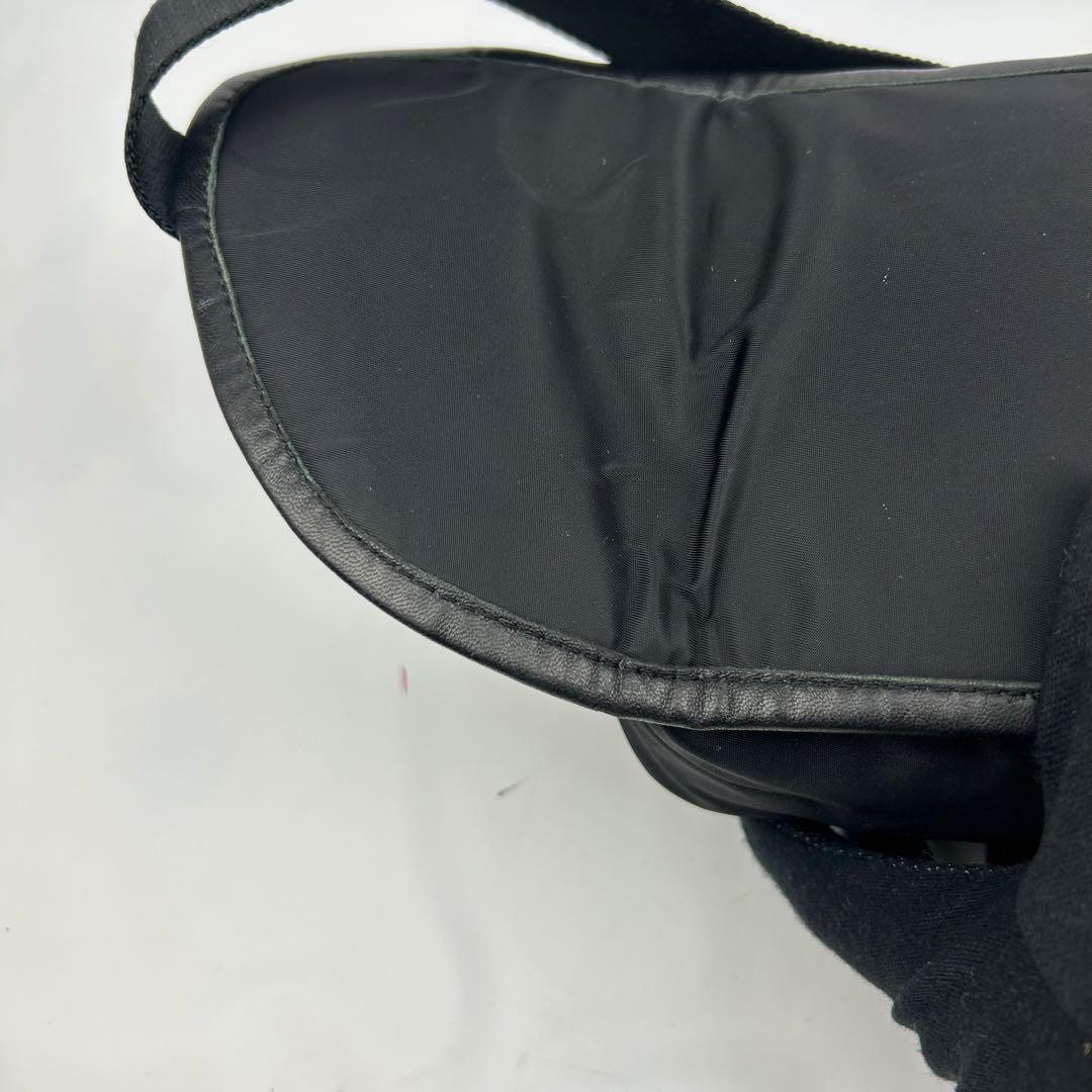 【美品】モンクレール　ウエストポーチ　ボディバッグ　レザー　ナイロン　ロゴ　黒