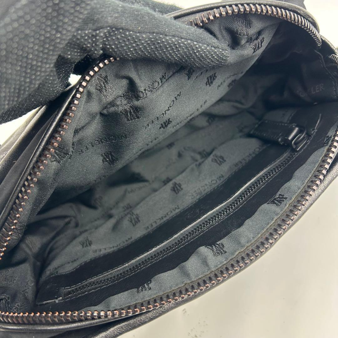 【美品】モンクレール　ウエストポーチ　ボディバッグ　レザー　ナイロン　ロゴ　黒