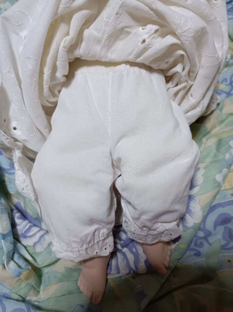 ドイツ スリーピングベビービスクドール赤ちゃん人形 陶器人形アンティークドール