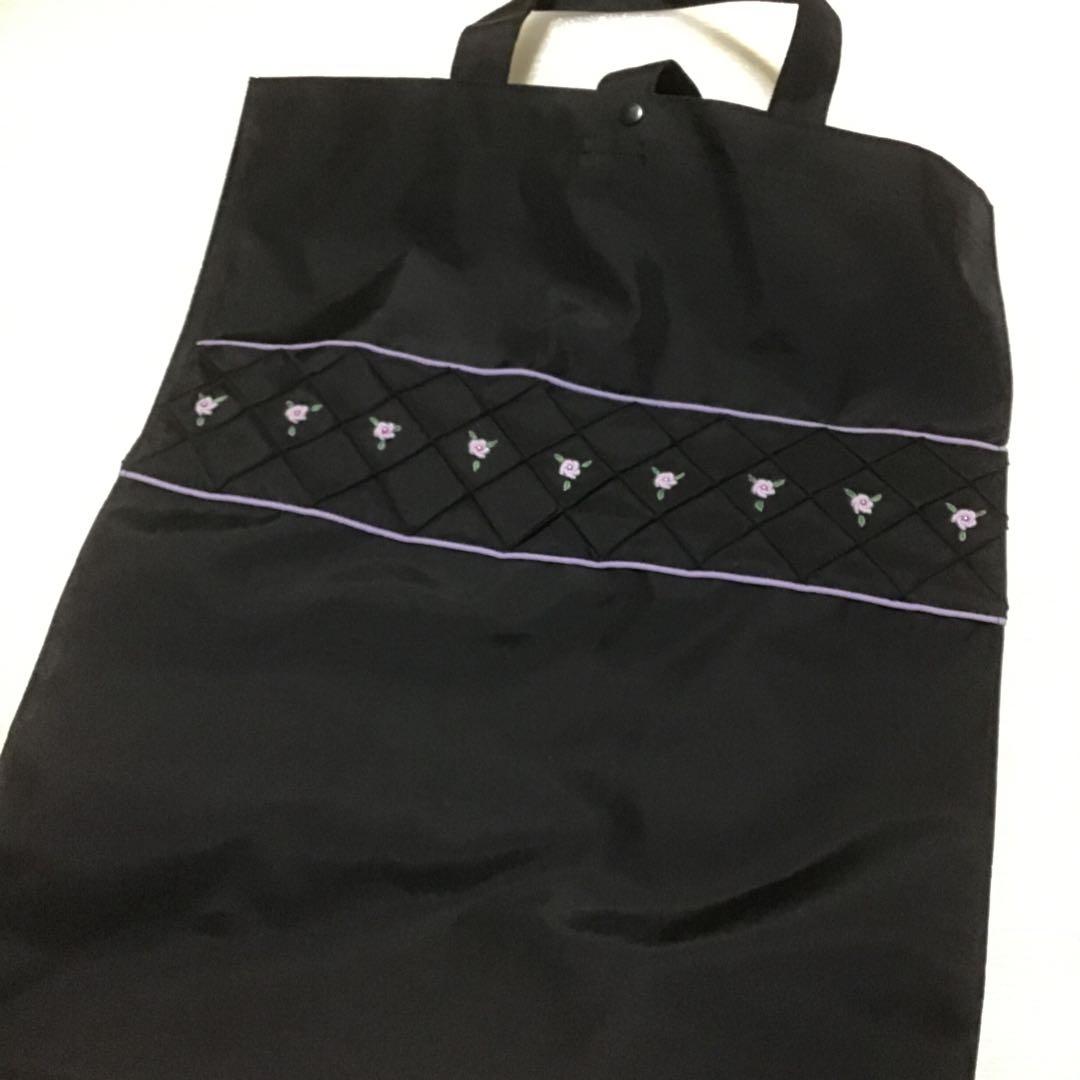 らびです 大人ティッシュ入れ以外は　お名前テープを縫い付けています。