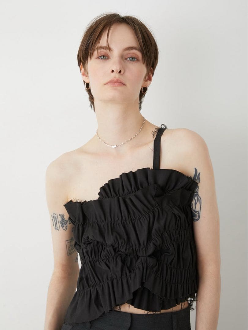 LA PEAU DE GEM buri bare top ベアトップ ブラック