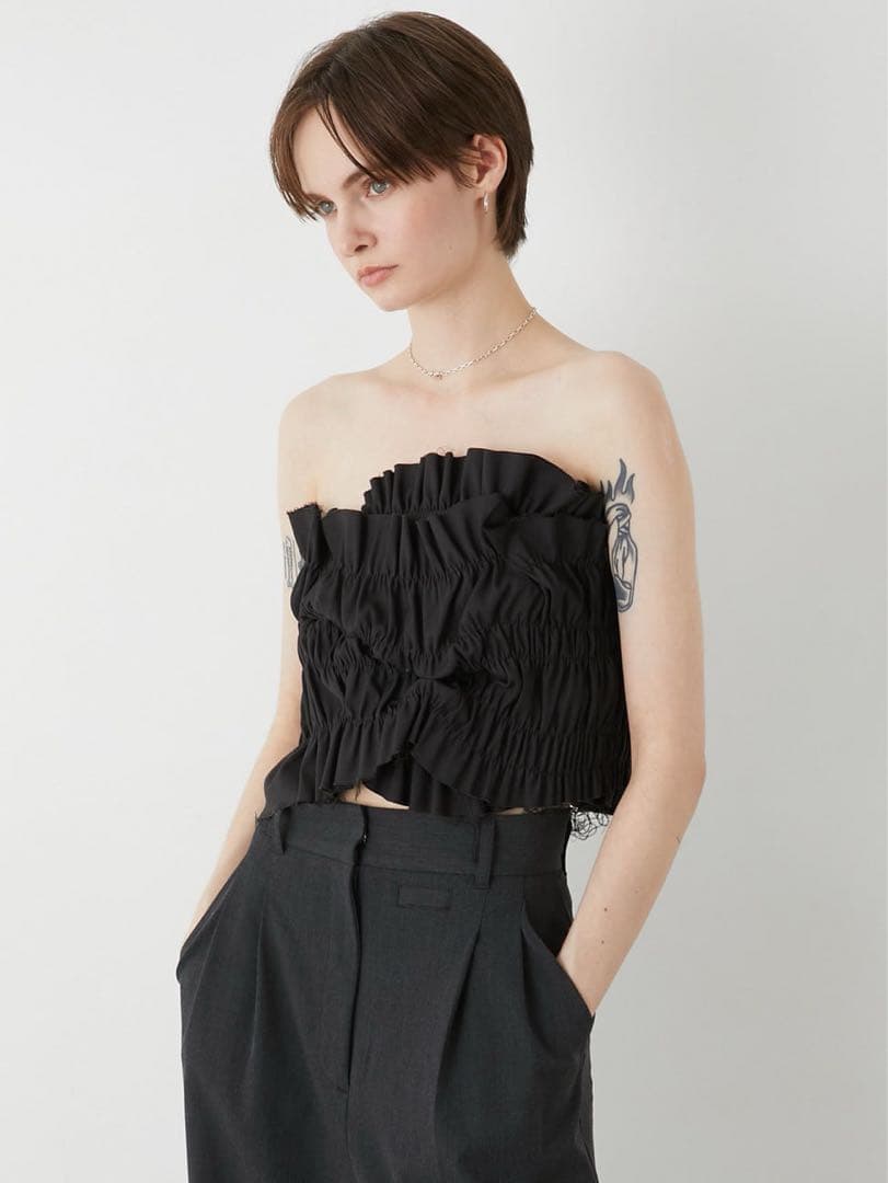 LA PEAU DE GEM buri bare top ベアトップ ブラック